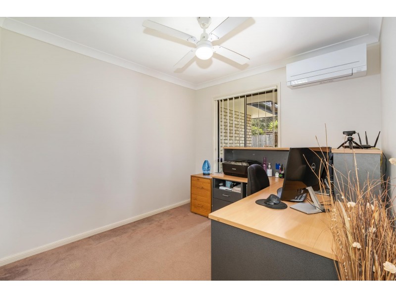 15 Debbie Way, Nerang QLD 4211