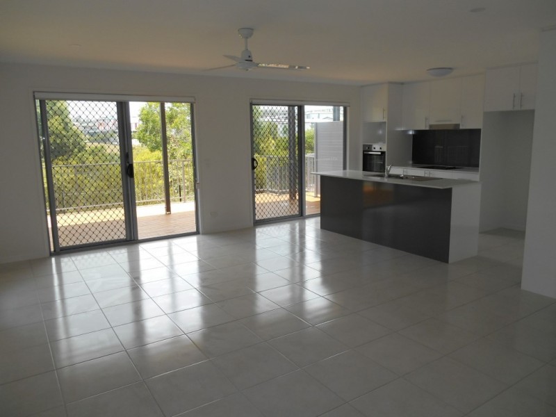 Unit 28/37 Witheren Circuit, Pacific Pines QLD 4211