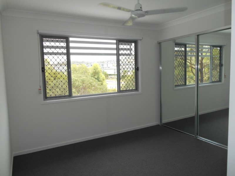 Unit 28/37 Witheren Circuit, Pacific Pines QLD 4211