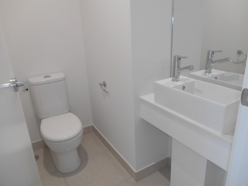 Unit 28/37 Witheren Circuit, Pacific Pines QLD 4211
