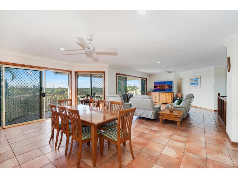 13 Federal Place, Robina QLD 4226
