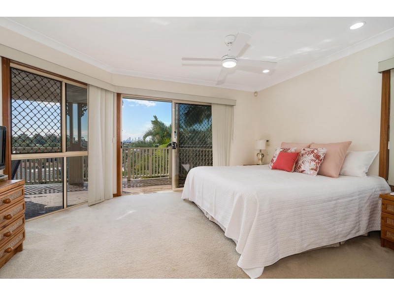 13 Federal Place, Robina QLD 4226