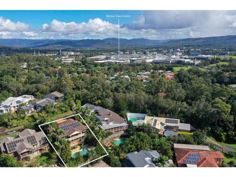 13 Federal Place, Robina QLD 4226