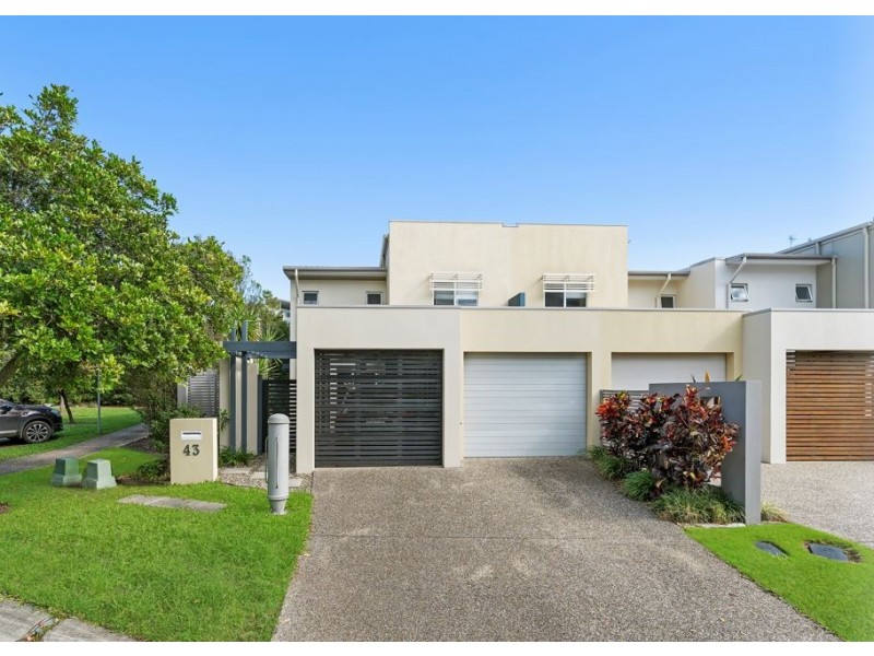 43 Riverwalk Avenue, Robina QLD 4226