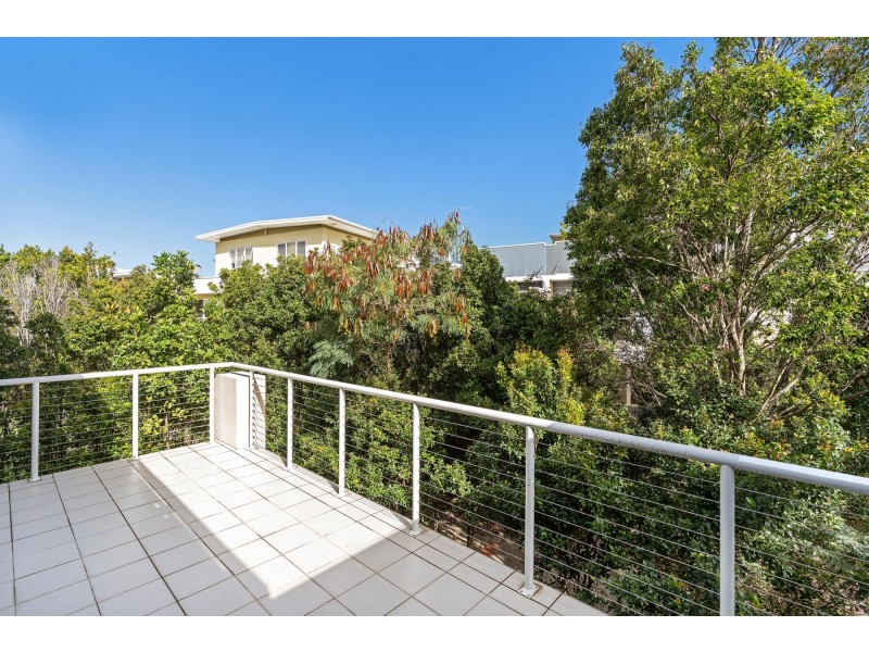 43 Riverwalk Avenue, Robina QLD 4226