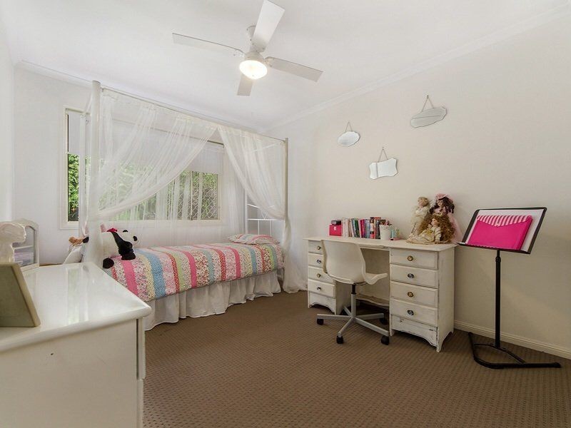 54 White Ash Road, Bonogin QLD 4213