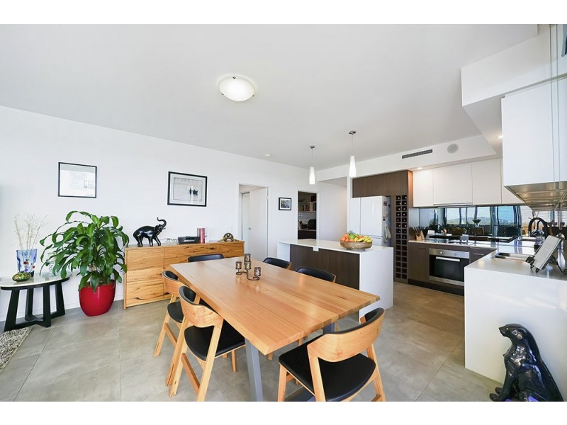 3501/397 Christine Avenue, Varsity Lakes QLD 4227