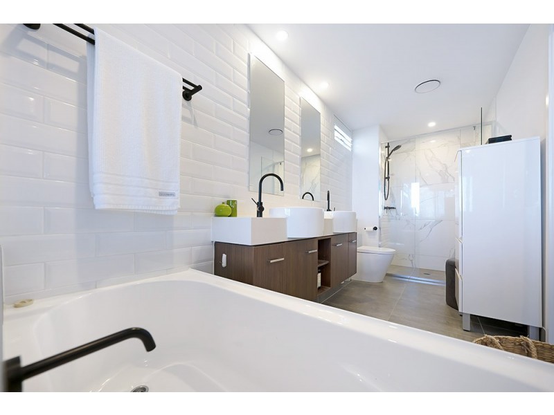 3501/397 Christine Avenue, Varsity Lakes QLD 4227