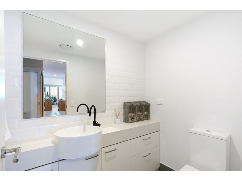 3501/397 Christine Avenue, Varsity Lakes QLD 4227