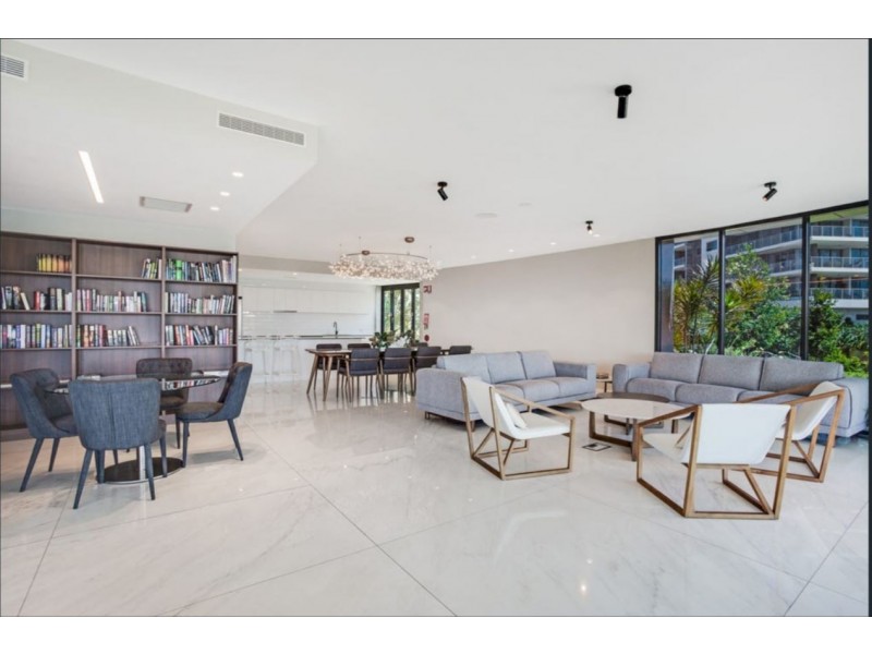 3501/397 Christine Avenue, Varsity Lakes QLD 4227