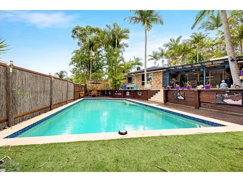 5 Trinity Place, Robina QLD 4226