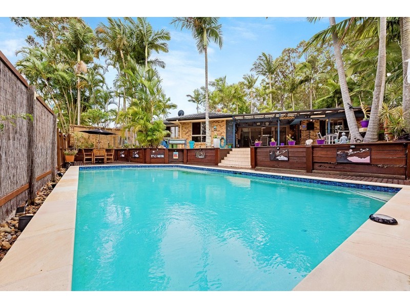 5 Trinity Place, Robina QLD 4226