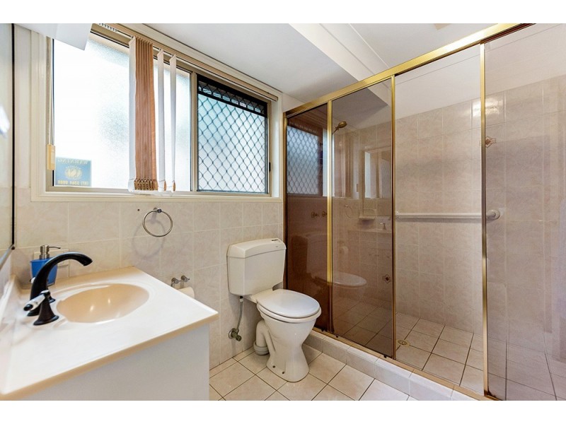 5 Trinity Place, Robina QLD 4226