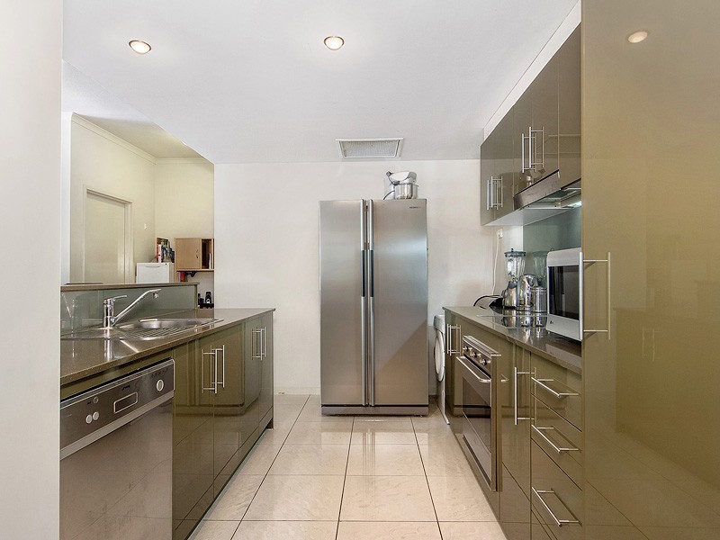 2053/1 Ocean Street, Burleigh Heads QLD 4220