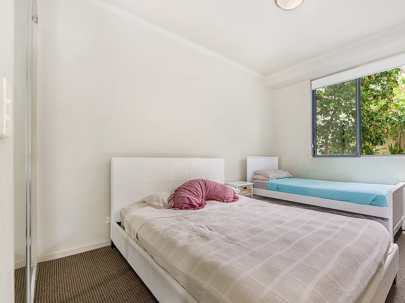 2053/1 Ocean Street, Burleigh Heads QLD 4220