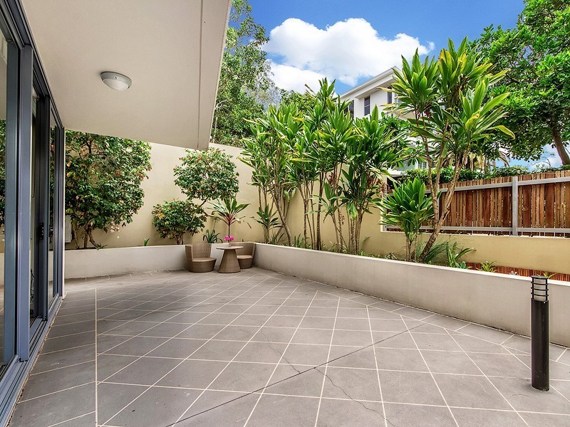 2053/1 Ocean Street, Burleigh Heads QLD 4220