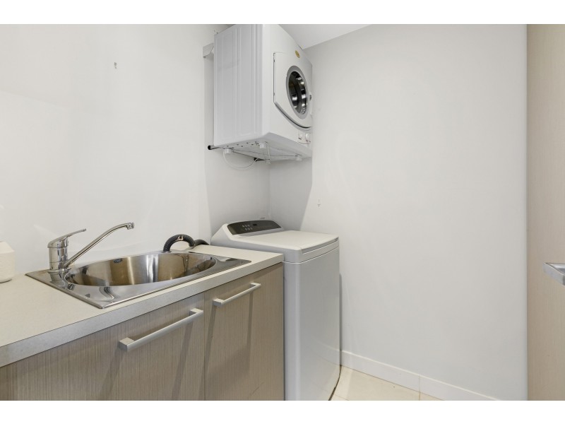 37/38 Riverwalk Avenue, Robina QLD 4226