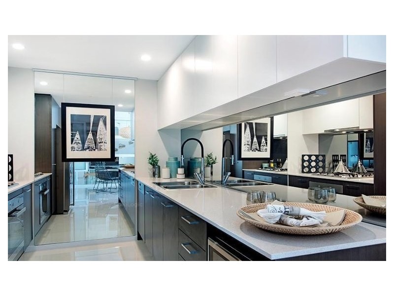 1710/25-31 East Quay Drive, Biggera Waters QLD 4216