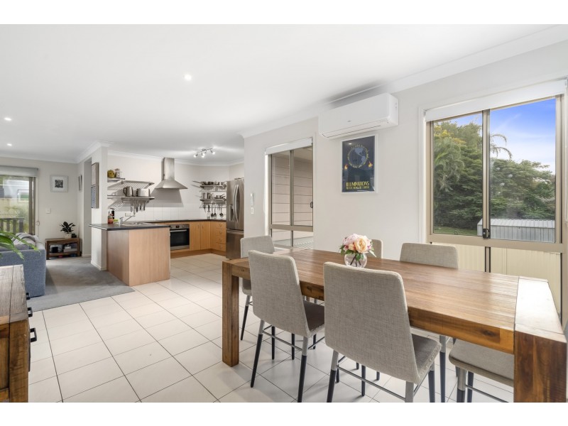 2/20 Orlando Court, Highland Park QLD 4211