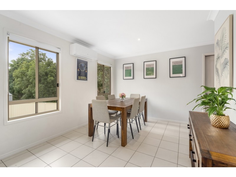 2/20 Orlando Court, Highland Park QLD 4211