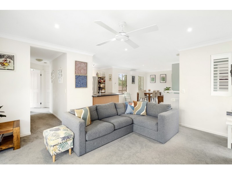 2/20 Orlando Court, Highland Park QLD 4211