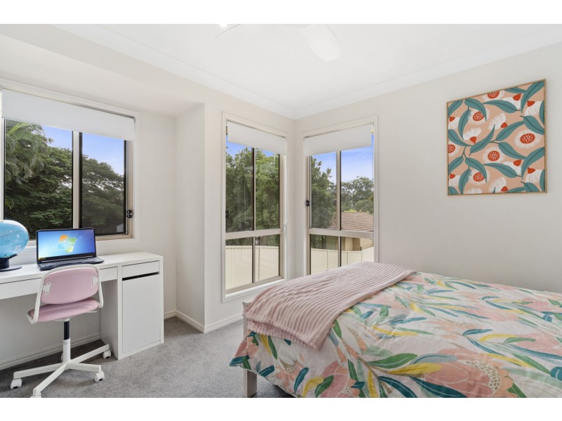 2/20 Orlando Court, Highland Park QLD 4211