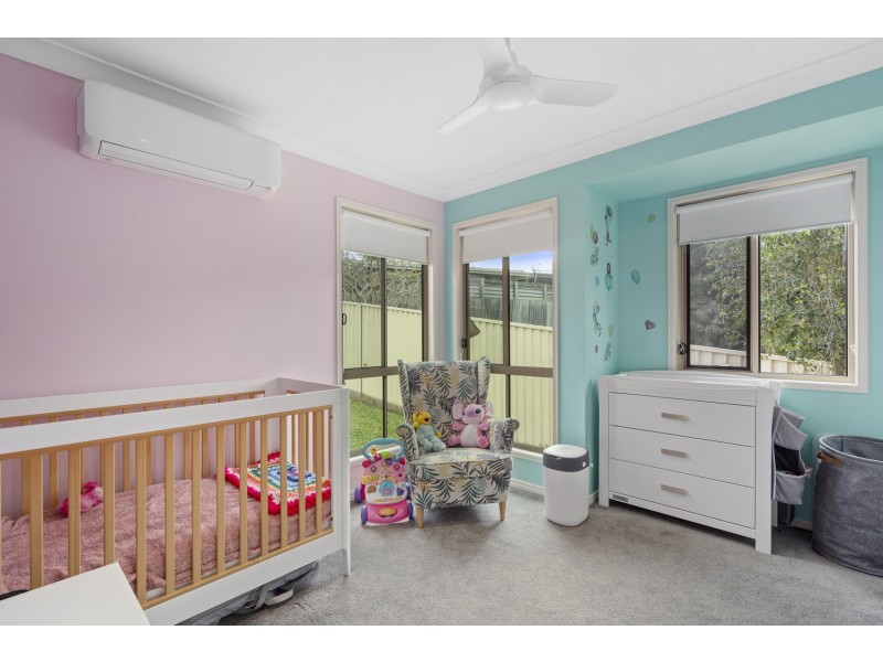 2/20 Orlando Court, Highland Park QLD 4211