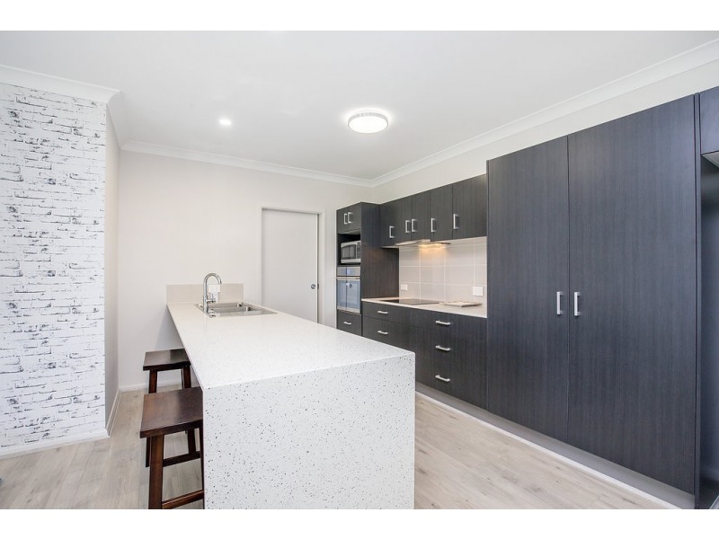 2 Brady Drive, Coombabah QLD 4216