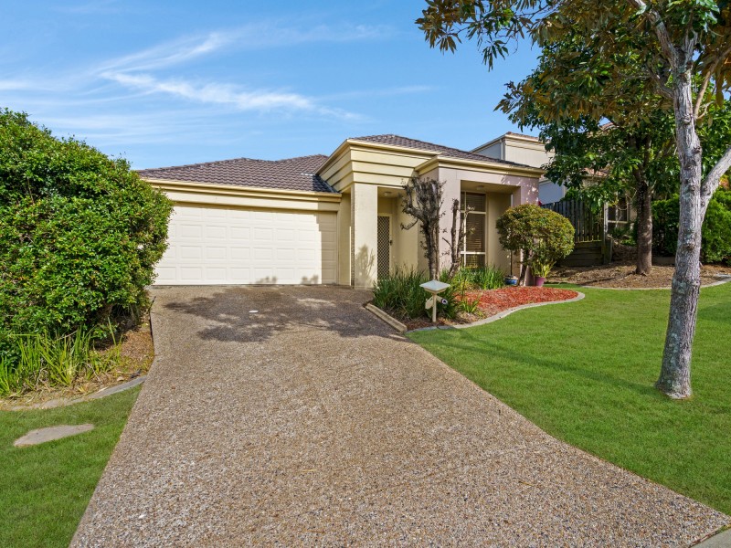 10 Belmont Drive, Varsity Lakes QLD 4227