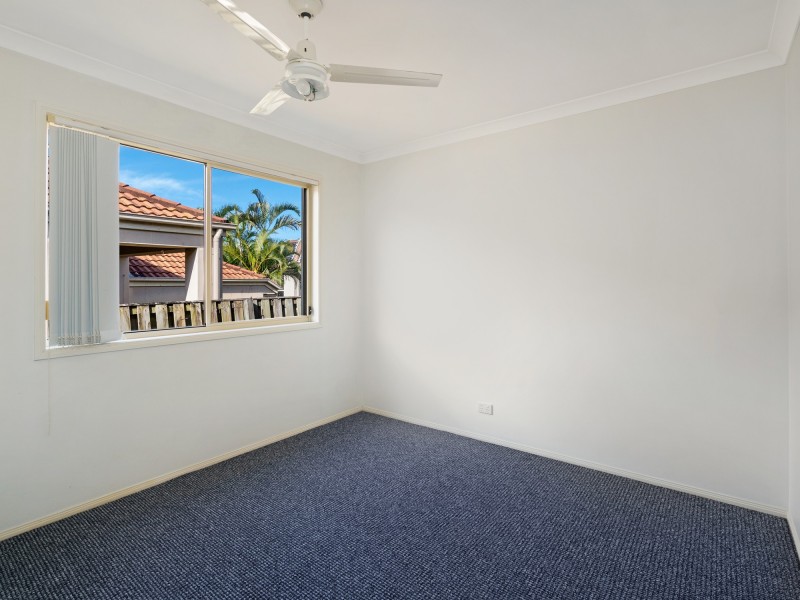 10 Belmont Drive, Varsity Lakes QLD 4227