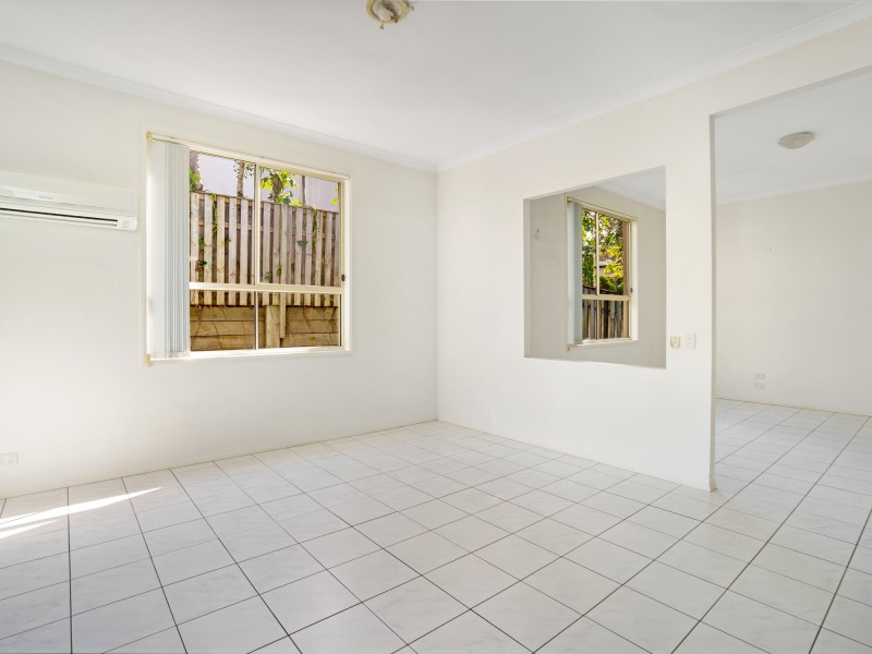 10 Belmont Drive, Varsity Lakes QLD 4227