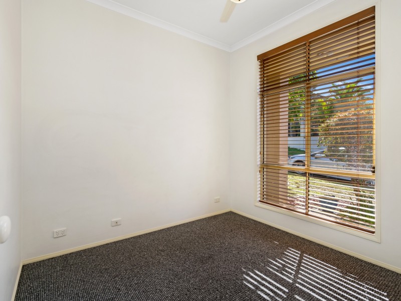 10 Belmont Drive, Varsity Lakes QLD 4227