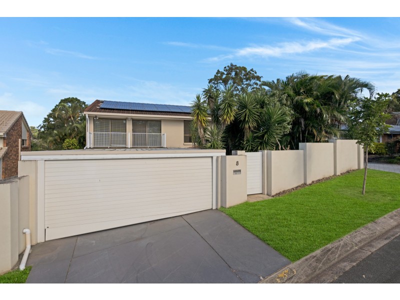 8 Sandringham Drive, Robina QLD 4226