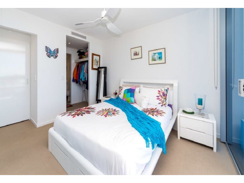 403/11 Compass Drive, Biggera Waters QLD 4216