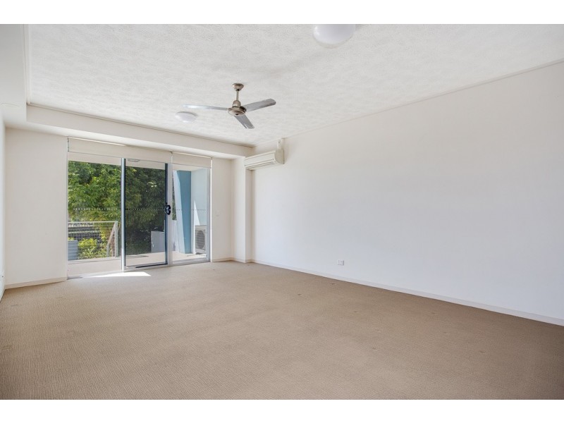 Unit 415/64 Sickle Avenue, Hope Island QLD 4212