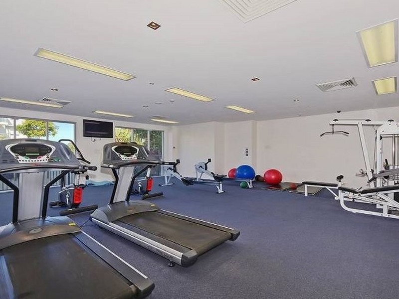 Unit 415/64 Sickle Avenue, Hope Island QLD 4212