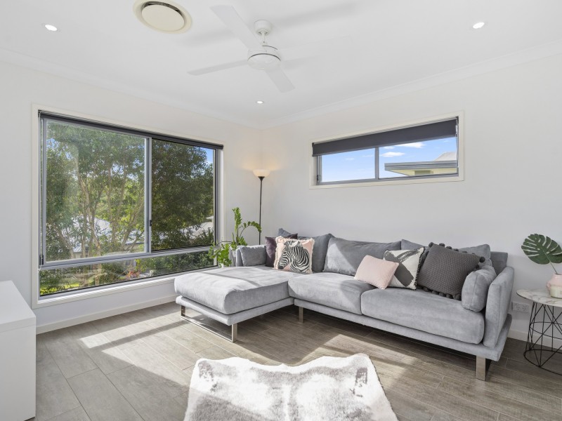 27 Bellatrix Street, Reedy Creek QLD 4227