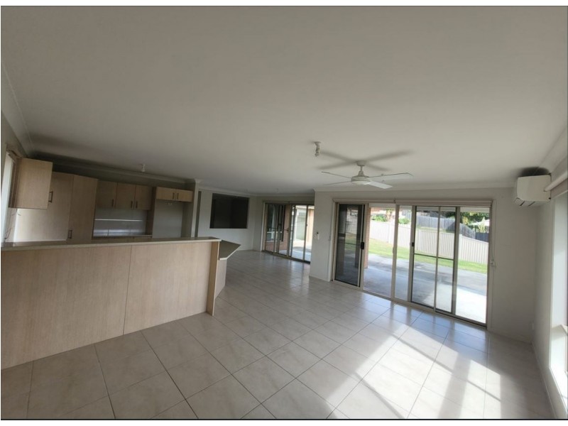 19 Yarwood Crescent, Ormeau Hills QLD 4208