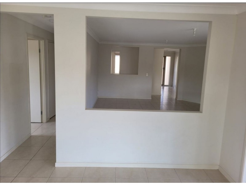 19 Yarwood Crescent, Ormeau Hills QLD 4208