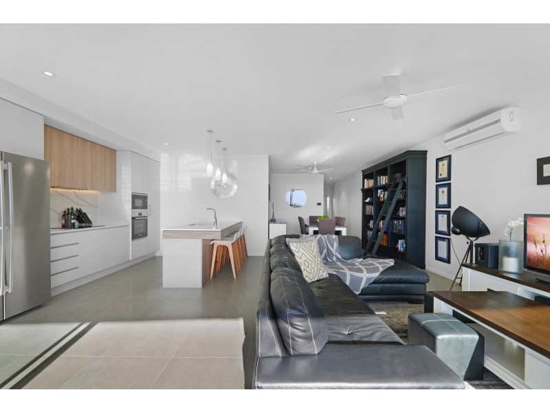 401/601 Glades Drive, Robina QLD 4226