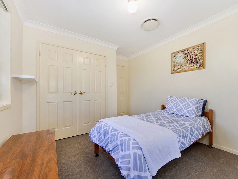 2/5 Abbeytree Court, Robina QLD 4226
