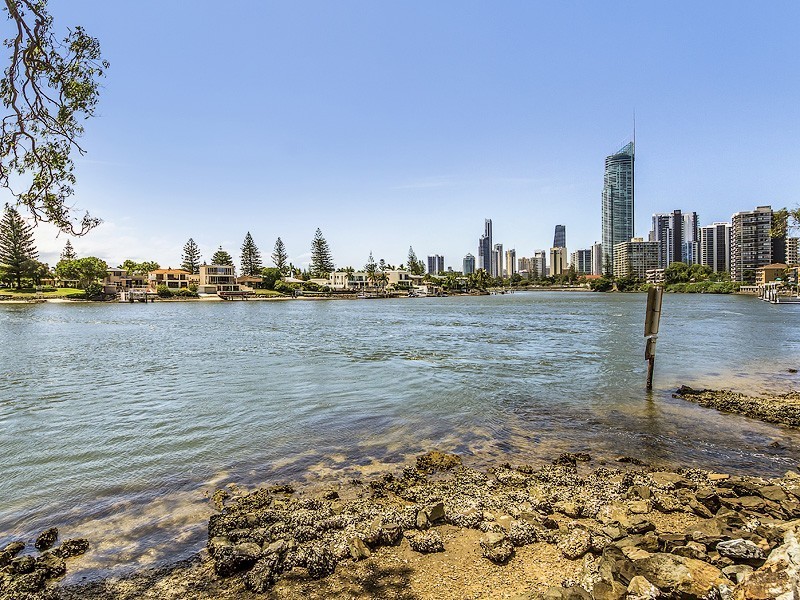 5/10 Cannes Avenue, Surfers Paradise QLD 4217