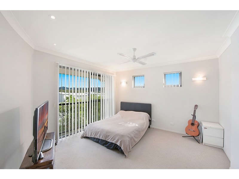 16/27 Ranier Crescent, Varsity Lakes QLD 4227