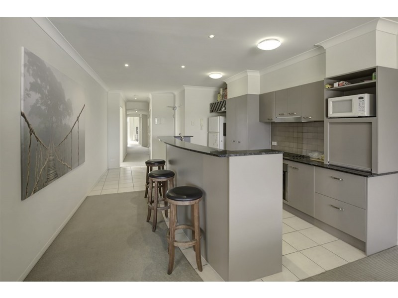 16/27 Ranier Crescent, Varsity Lakes QLD 4227