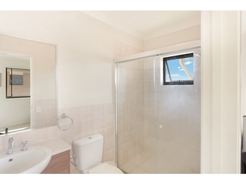 16/27 Ranier Crescent, Varsity Lakes QLD 4227