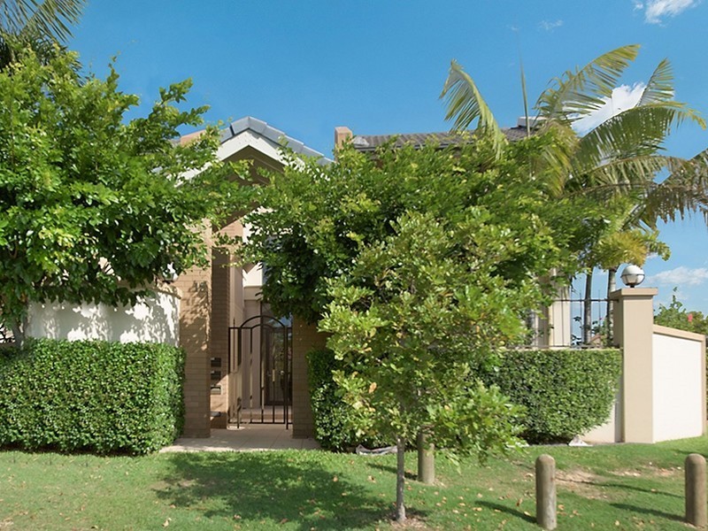 16/27 Ranier Crescent, Varsity Lakes QLD 4227