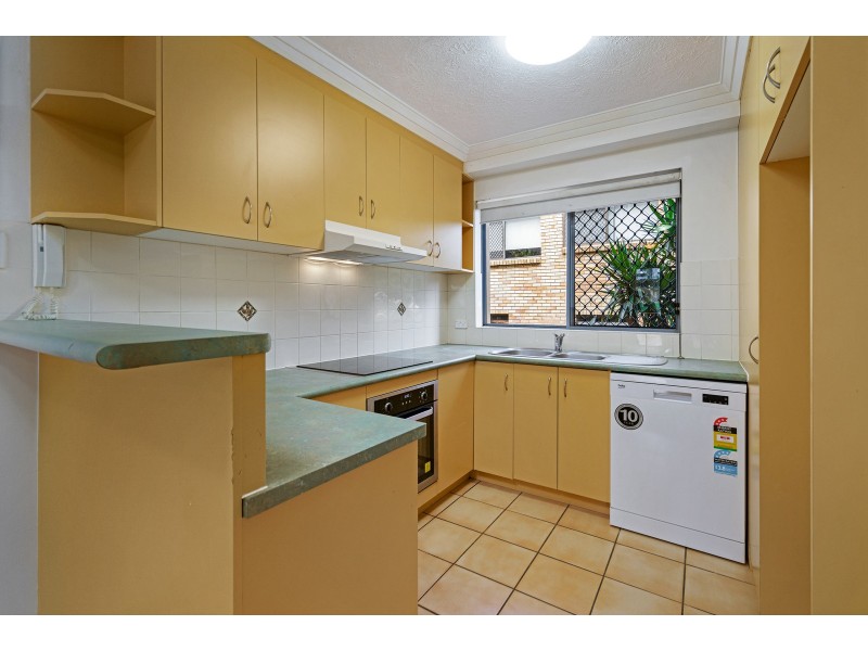 7/89 Frank Street, Labrador QLD 4215