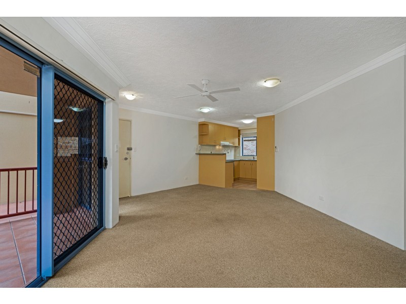 7/89 Frank Street, Labrador QLD 4215