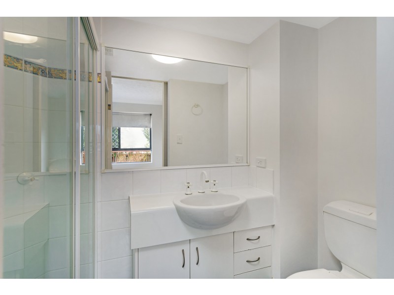 7/89 Frank Street, Labrador QLD 4215