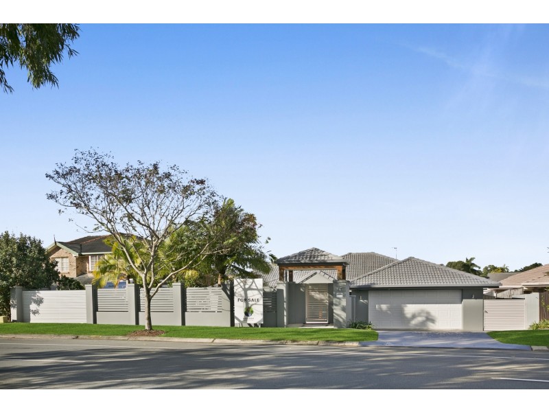 17 Tullamarine Drive, Robina QLD 4226